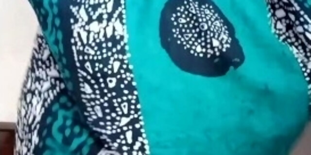 Indian Mom Showing Her Big Ass And Fingering Her Pussy Part 1