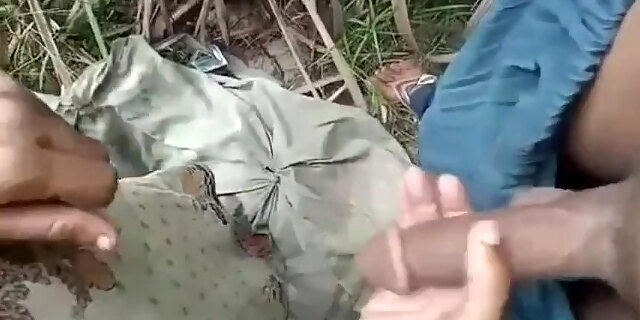Desi Girl Outdoor Sex With Boy Freind Part 1