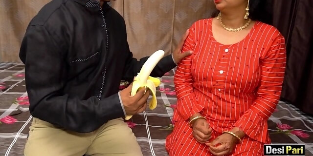 Desi Pari Jija Sali Special Banana Sex With Dirty Hindi Talk